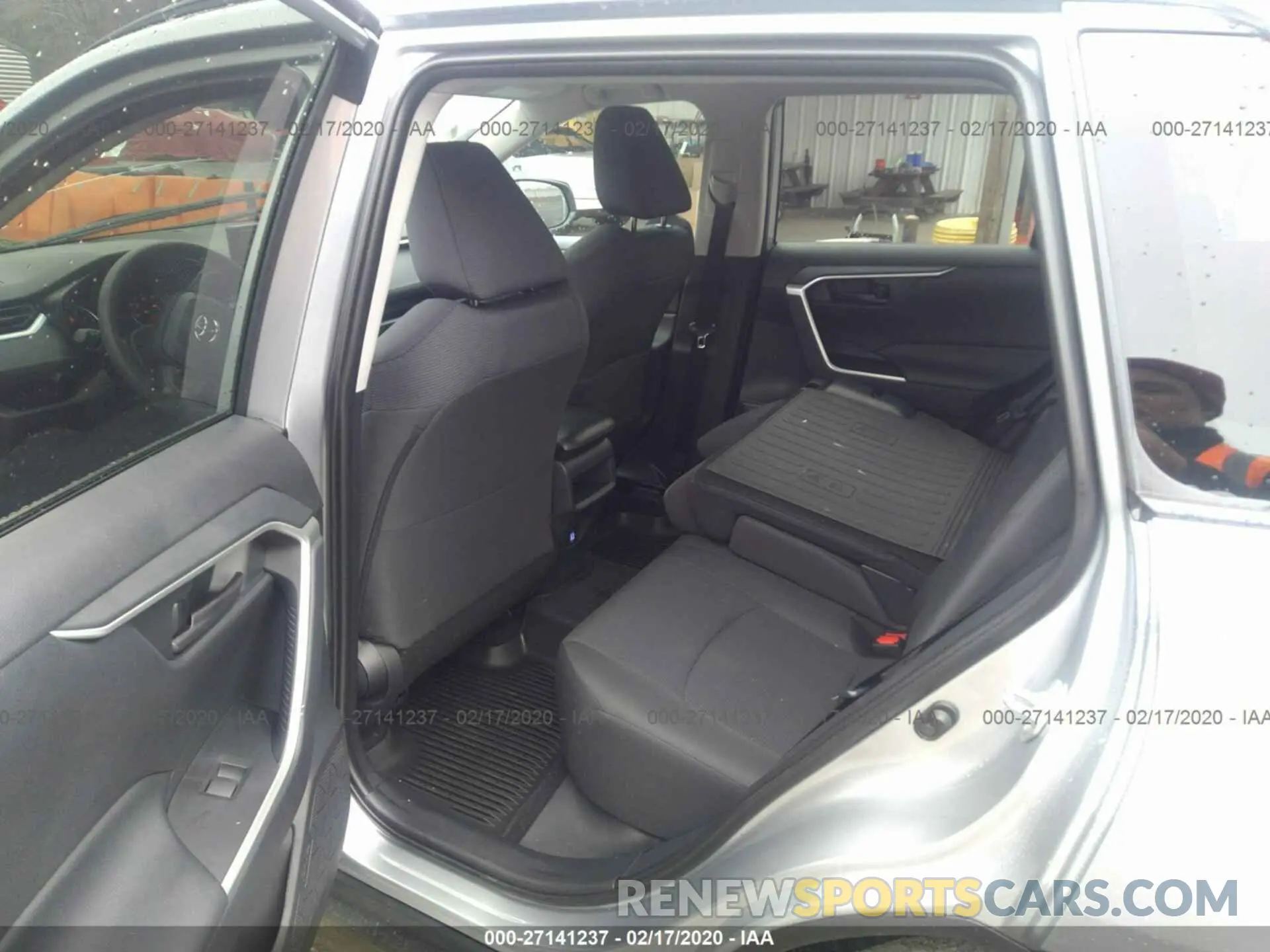 8 fotografías del automóvil dañado 2T3H1RFV6KC030482 TOYOTA RAV4 2019