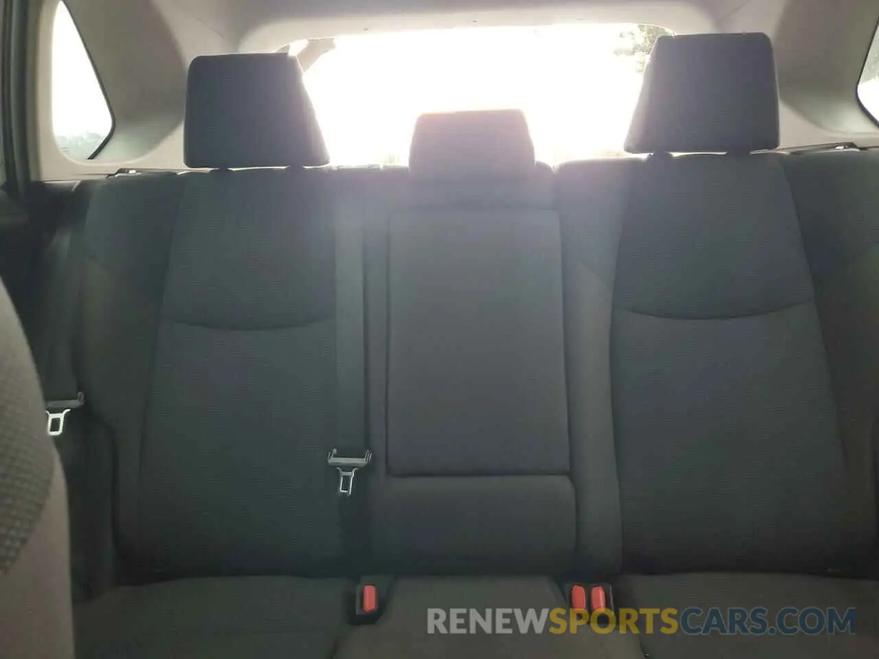 10 fotografías del automóvil dañado 2T3H1RFV6KW053906 TOYOTA RAV4 2019