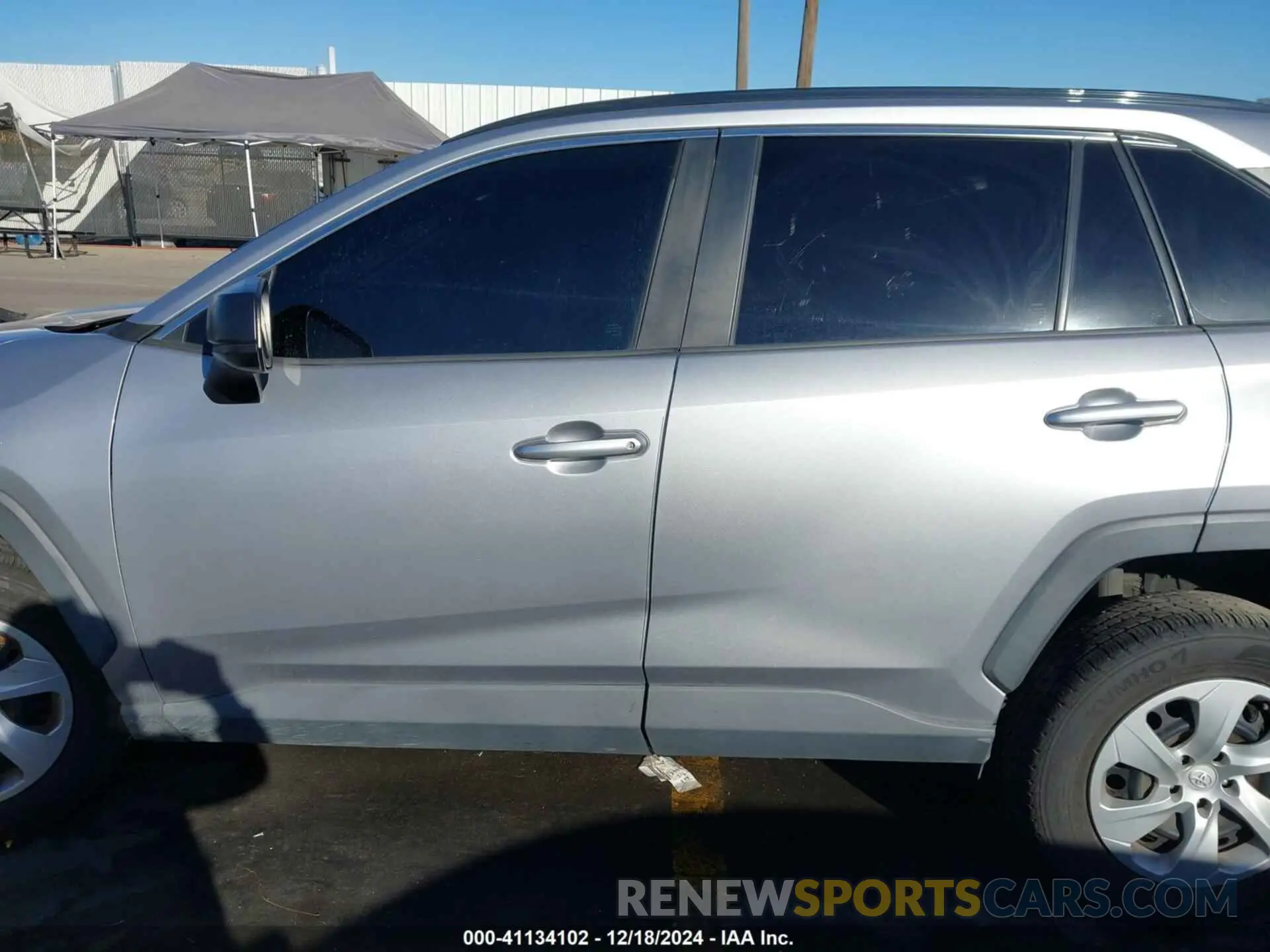 14 fotografías del automóvil dañado 2T3H1RFV8KC023582 TOYOTA RAV4 2019