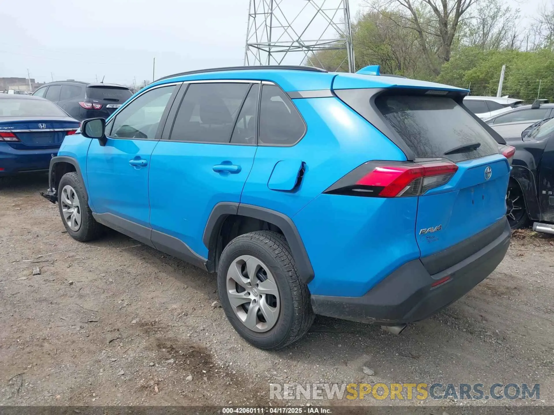 3 fotografías del automóvil dañado 2T3H1RFV8KW002939 TOYOTA RAV4 2019