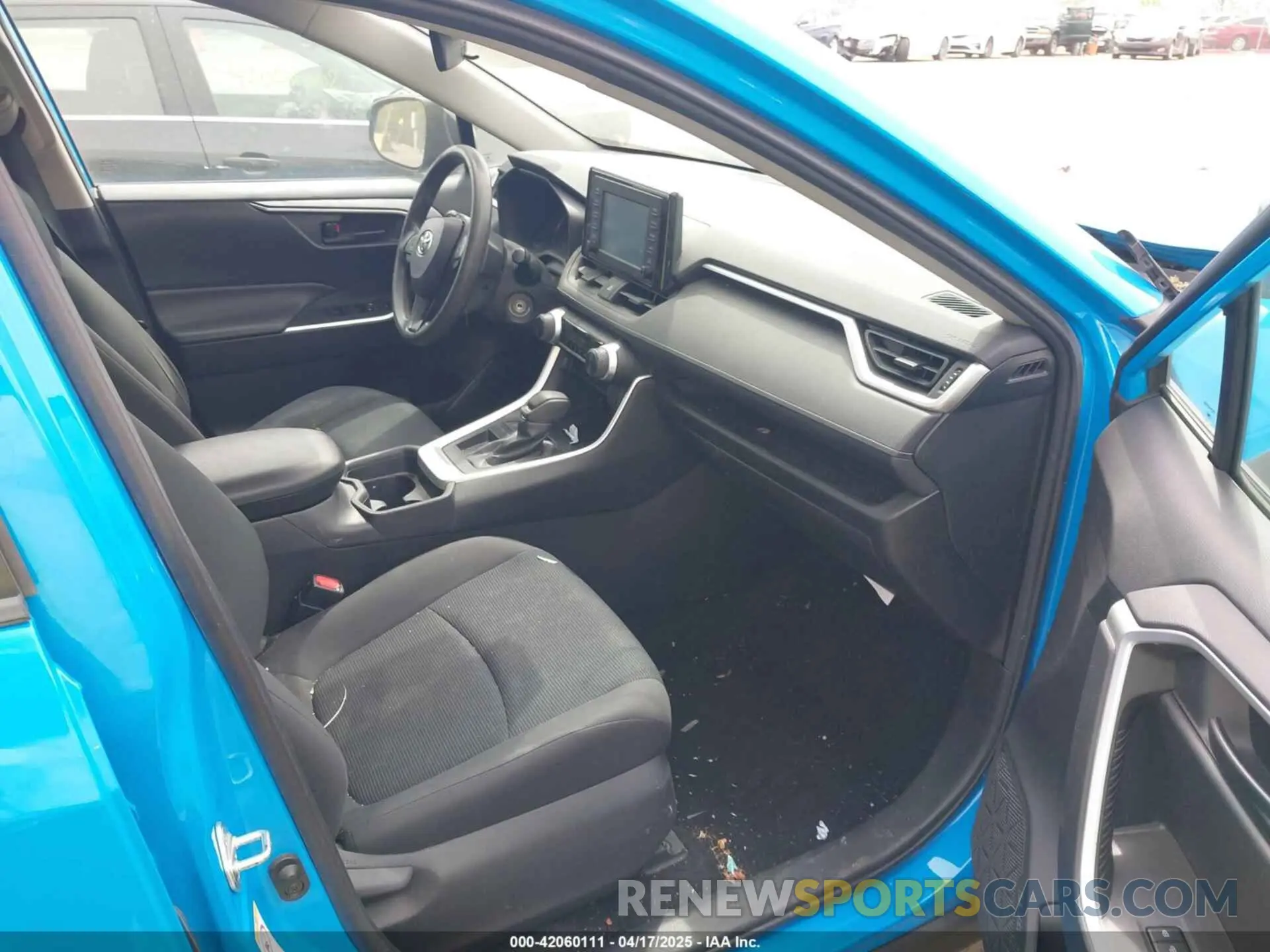 5 fotografías del automóvil dañado 2T3H1RFV8KW002939 TOYOTA RAV4 2019