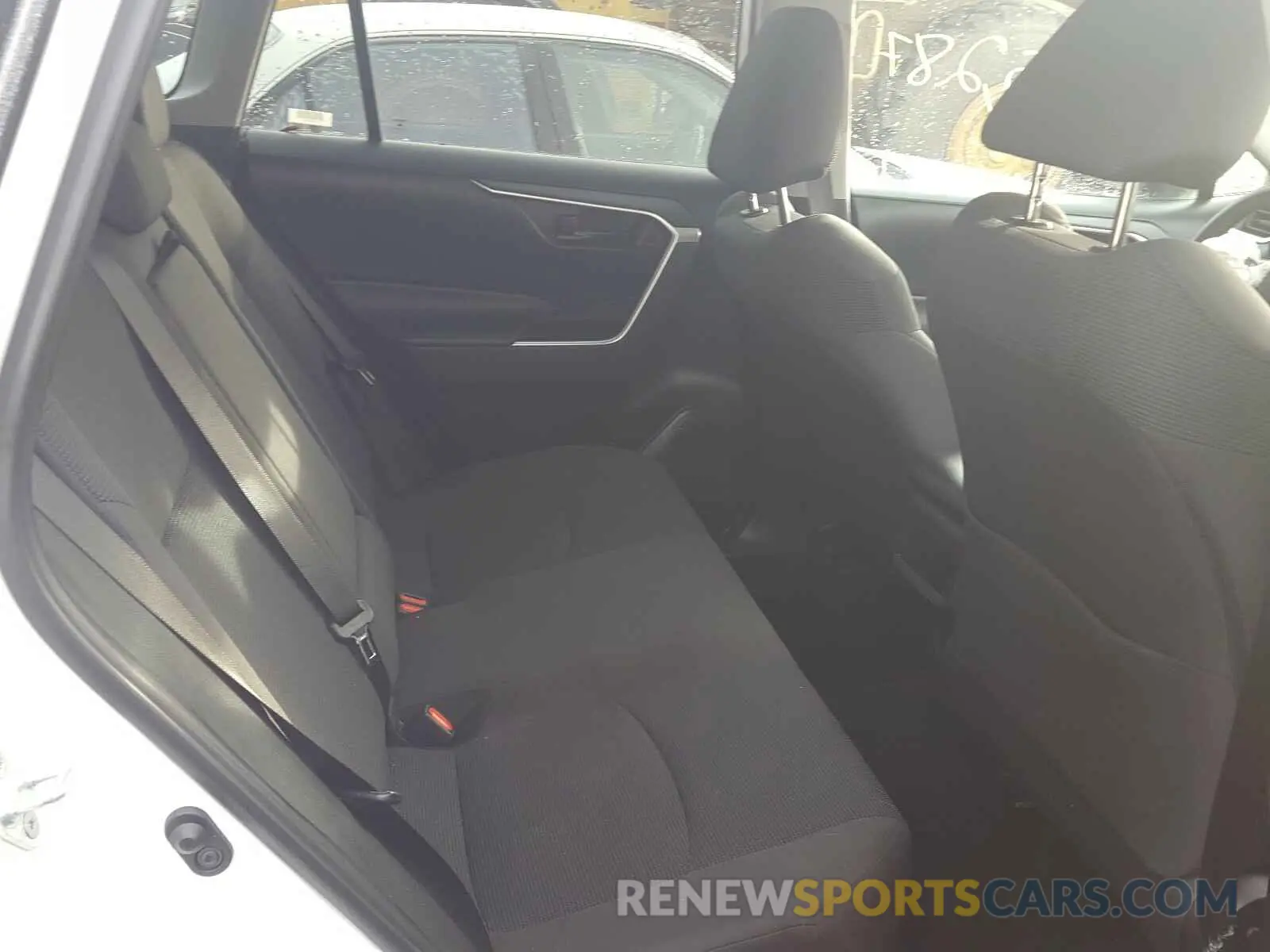 6 fotografías del automóvil dañado 2T3H1RFV8KW020275 TOYOTA RAV4 2019