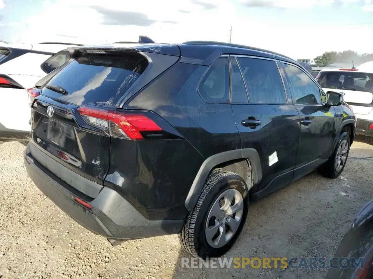 3 fotografías del automóvil dañado 2T3H1RFV8KW022611 TOYOTA RAV4 2019