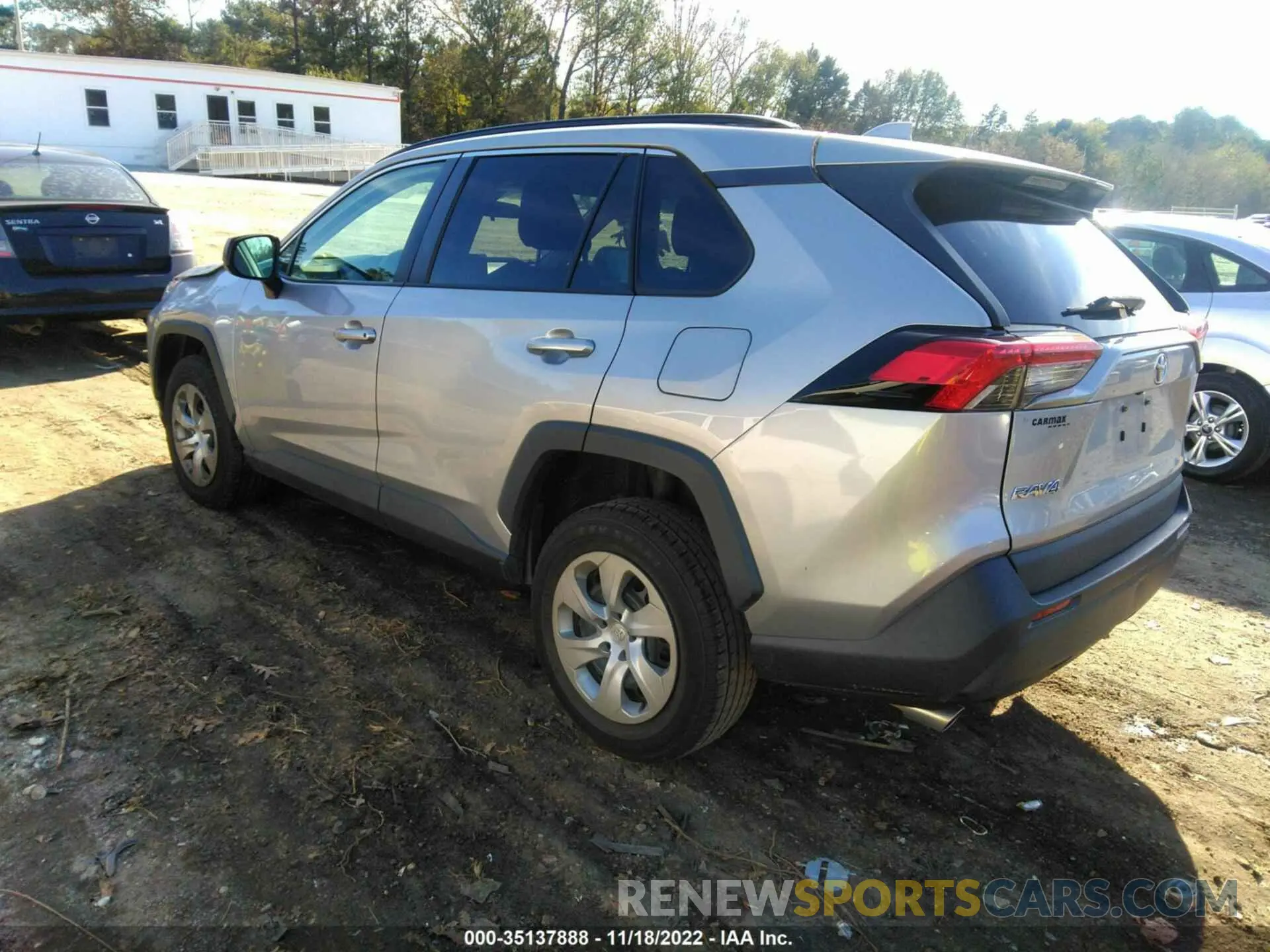 3 fotografías del automóvil dañado 2T3H1RFV8KW023211 TOYOTA RAV4 2019