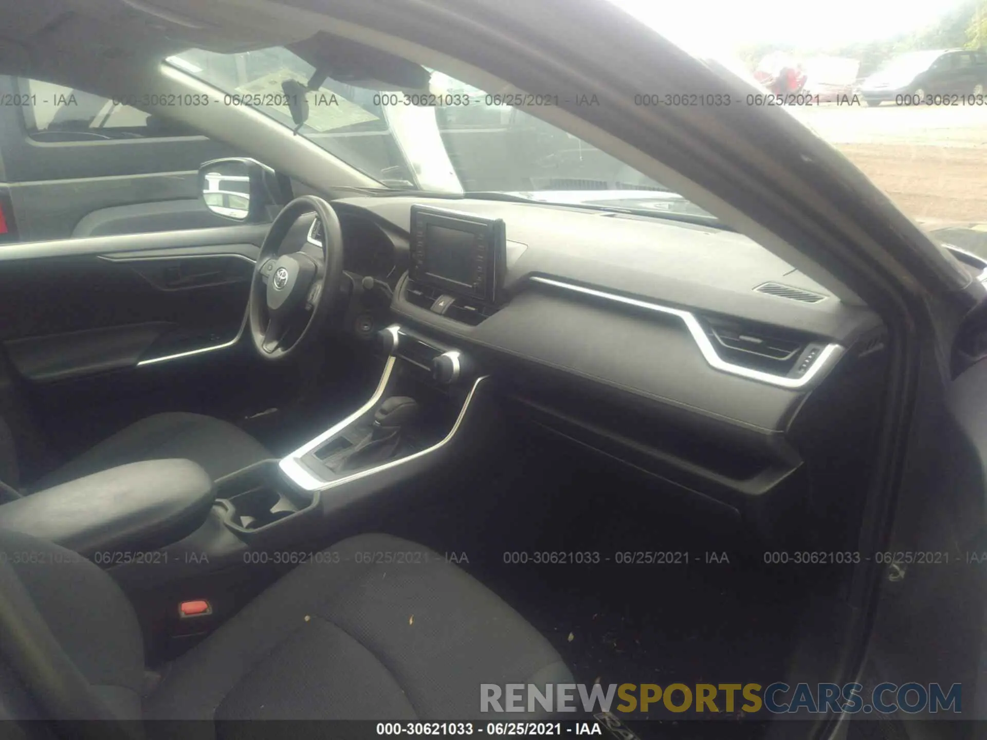 5 fotografías del automóvil dañado 2T3H1RFV8KW034015 TOYOTA RAV4 2019