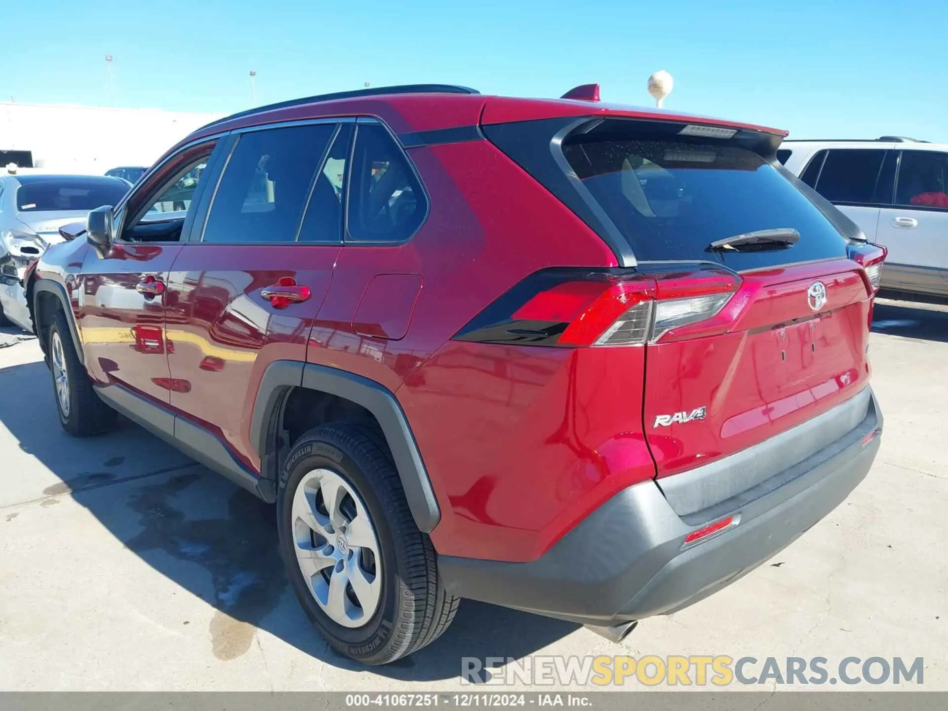 3 fotografías del automóvil dañado 2T3H1RFV8KW048836 TOYOTA RAV4 2019