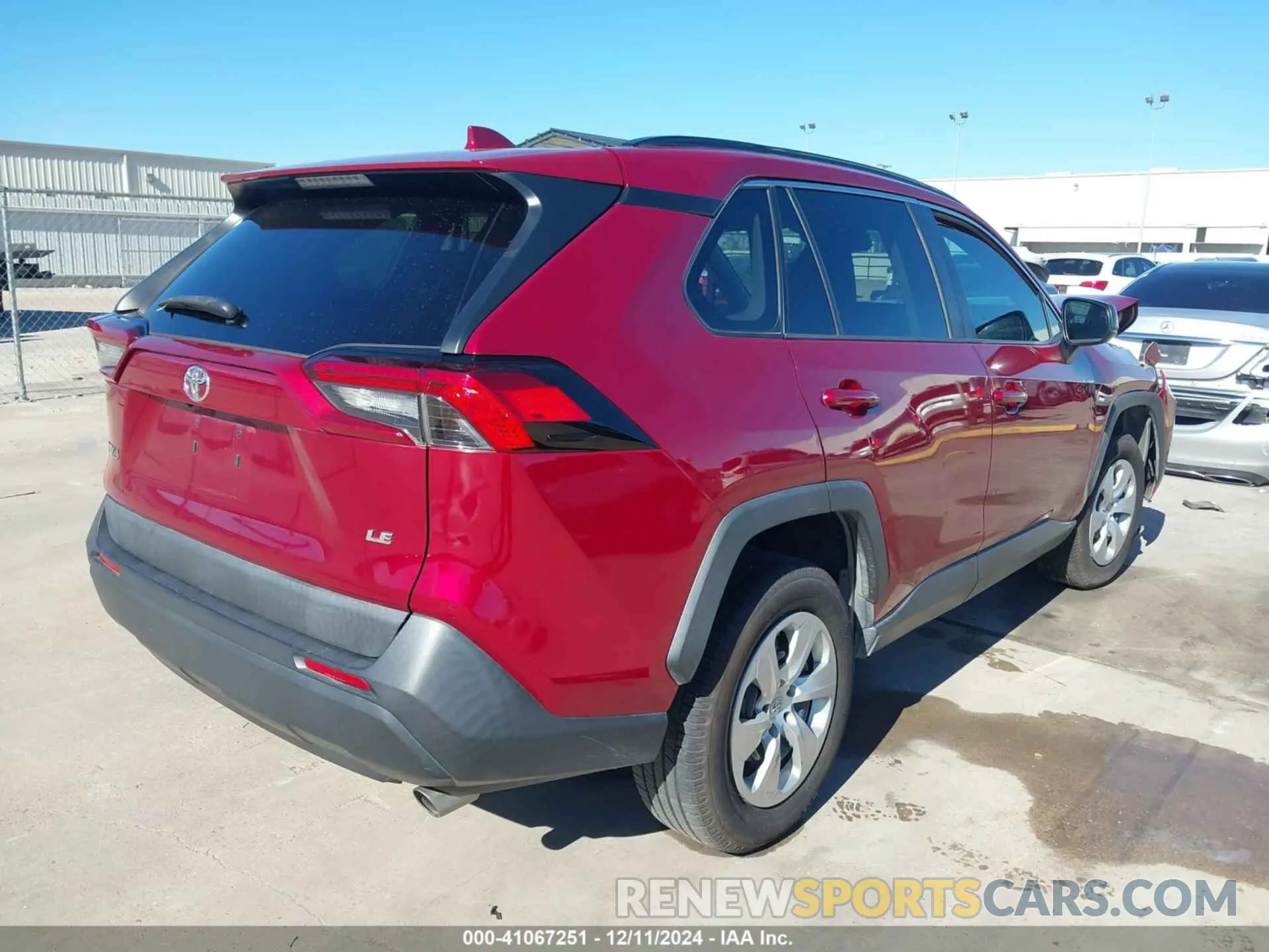 4 fotografías del automóvil dañado 2T3H1RFV8KW048836 TOYOTA RAV4 2019