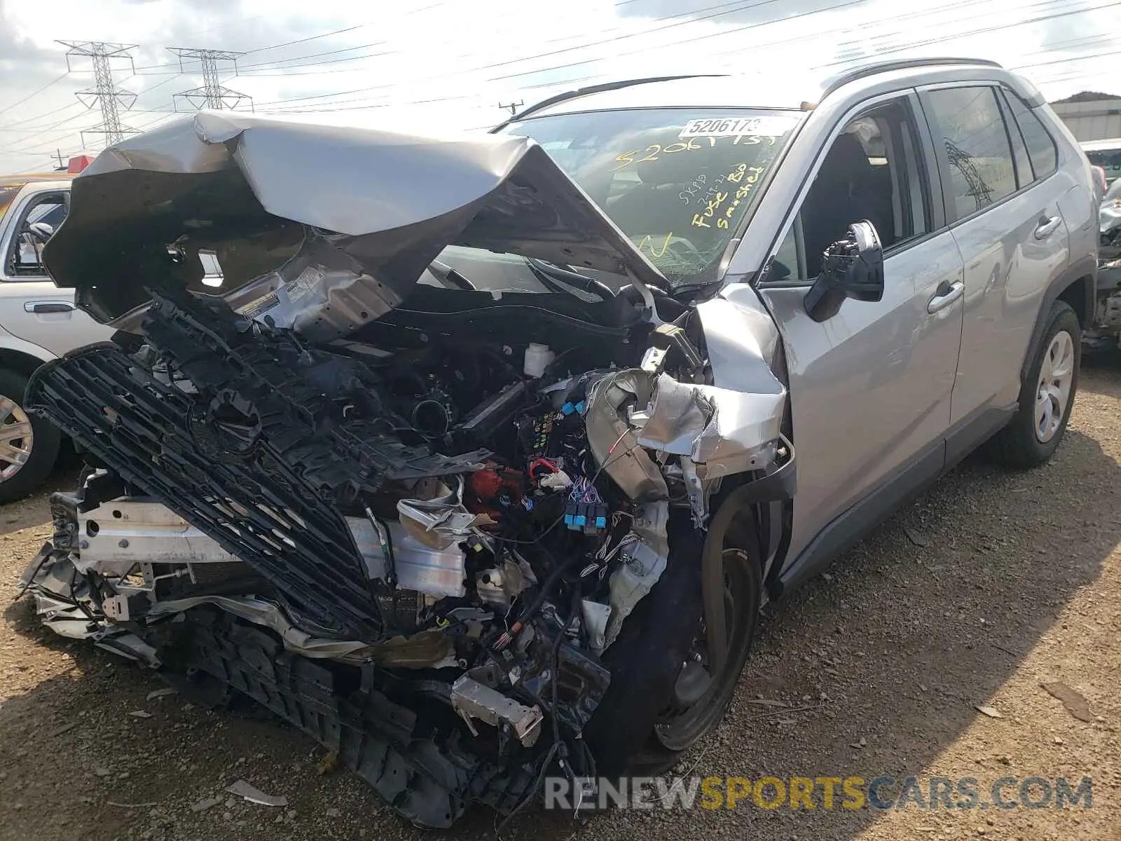 2 fotografías del automóvil dañado 2T3H1RFV9KW051261 TOYOTA RAV4 2019