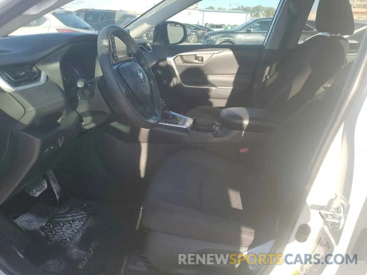 7 fotografías del automóvil dañado 2T3H1RFVXKC026760 TOYOTA RAV4 2019