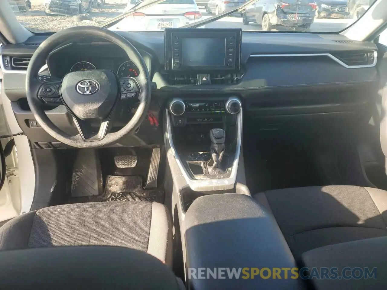 8 fotografías del automóvil dañado 2T3H1RFVXKC026760 TOYOTA RAV4 2019