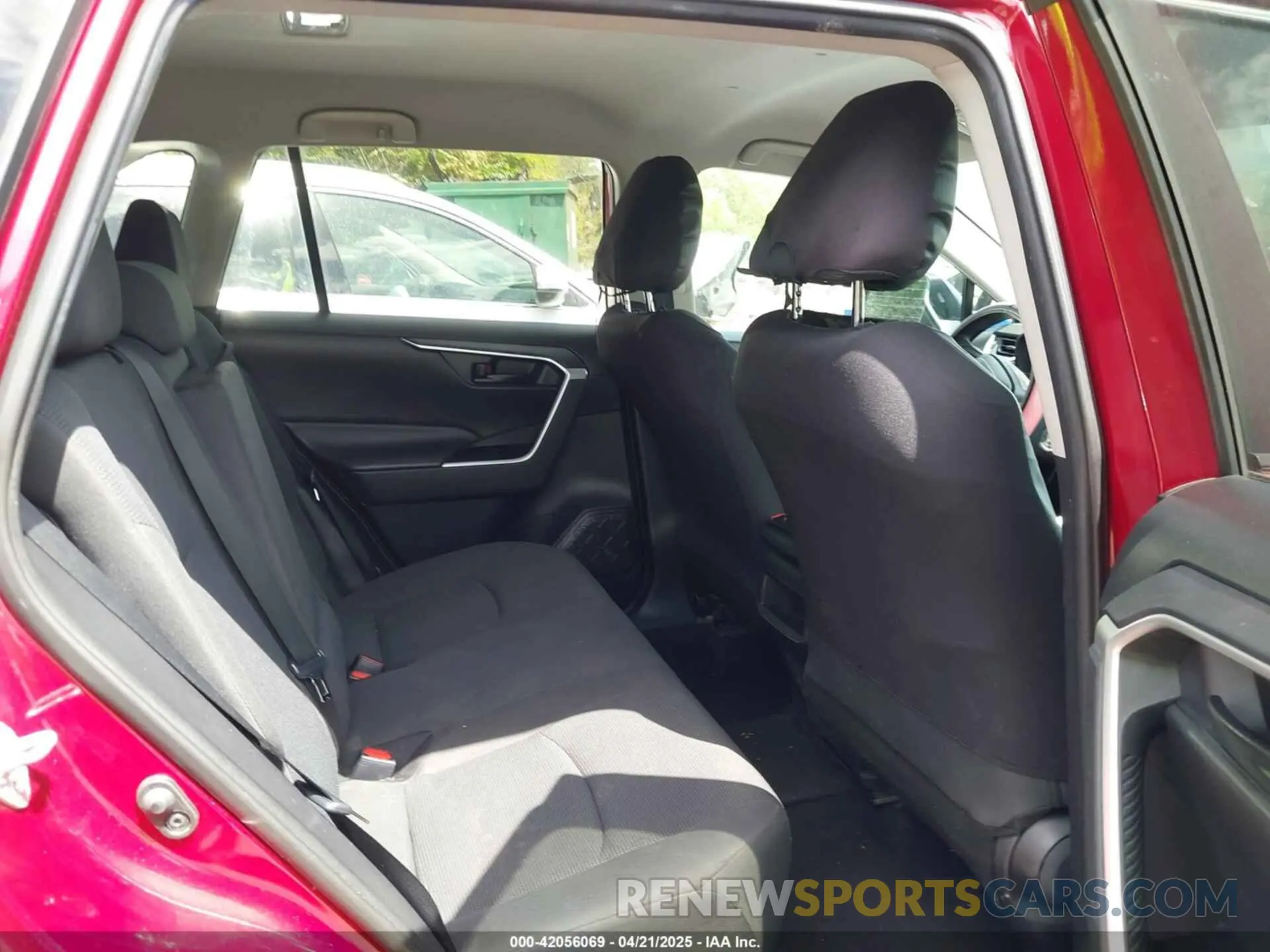 8 fotografías del automóvil dañado 2T3H1RFVXKW051091 TOYOTA RAV4 2019