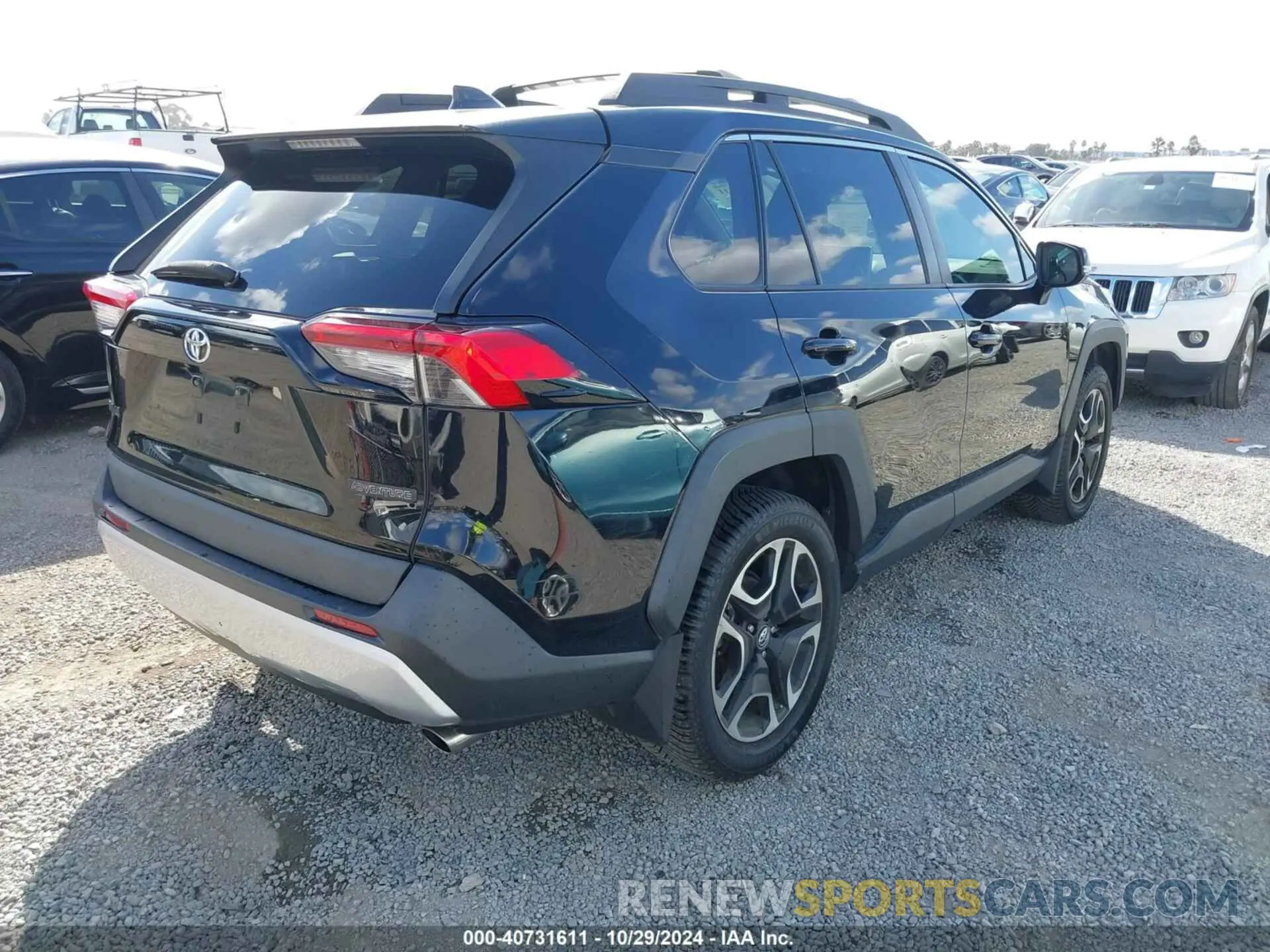 4 fotografías del automóvil dañado 2T3J1RFV0KW008655 TOYOTA RAV4 2019