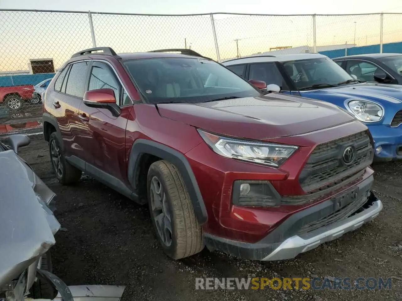 4 fotografías del automóvil dañado 2T3J1RFV1KW012682 TOYOTA RAV4 2019