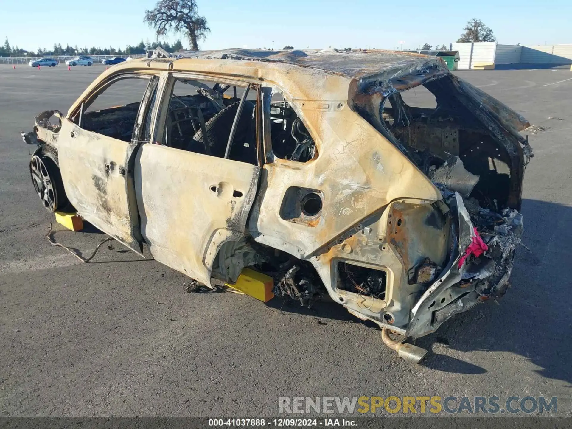 3 fotografías del automóvil dañado 2T3J1RFV2KC007119 TOYOTA RAV4 2019