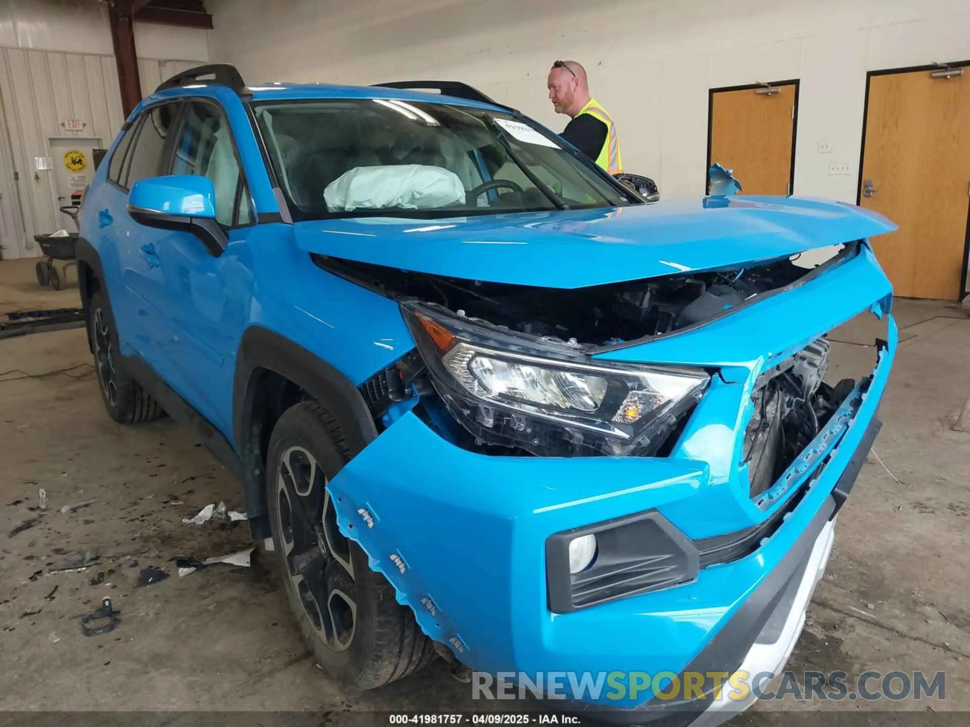 1 fotografías del automóvil dañado 2T3J1RFV5KW018601 TOYOTA RAV4 2019