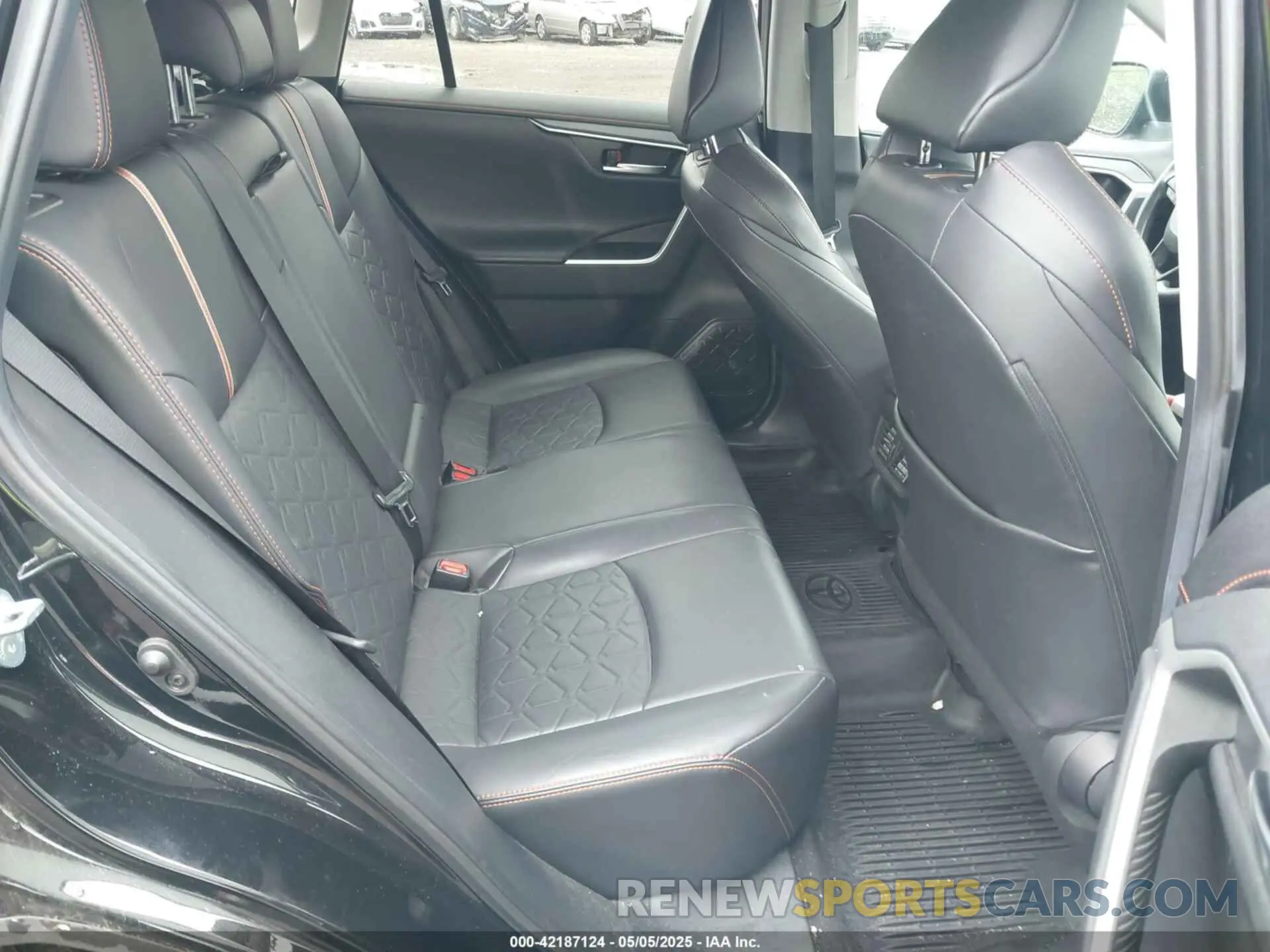 8 fotografías del automóvil dañado 2T3J1RFV5KW028786 TOYOTA RAV4 2019