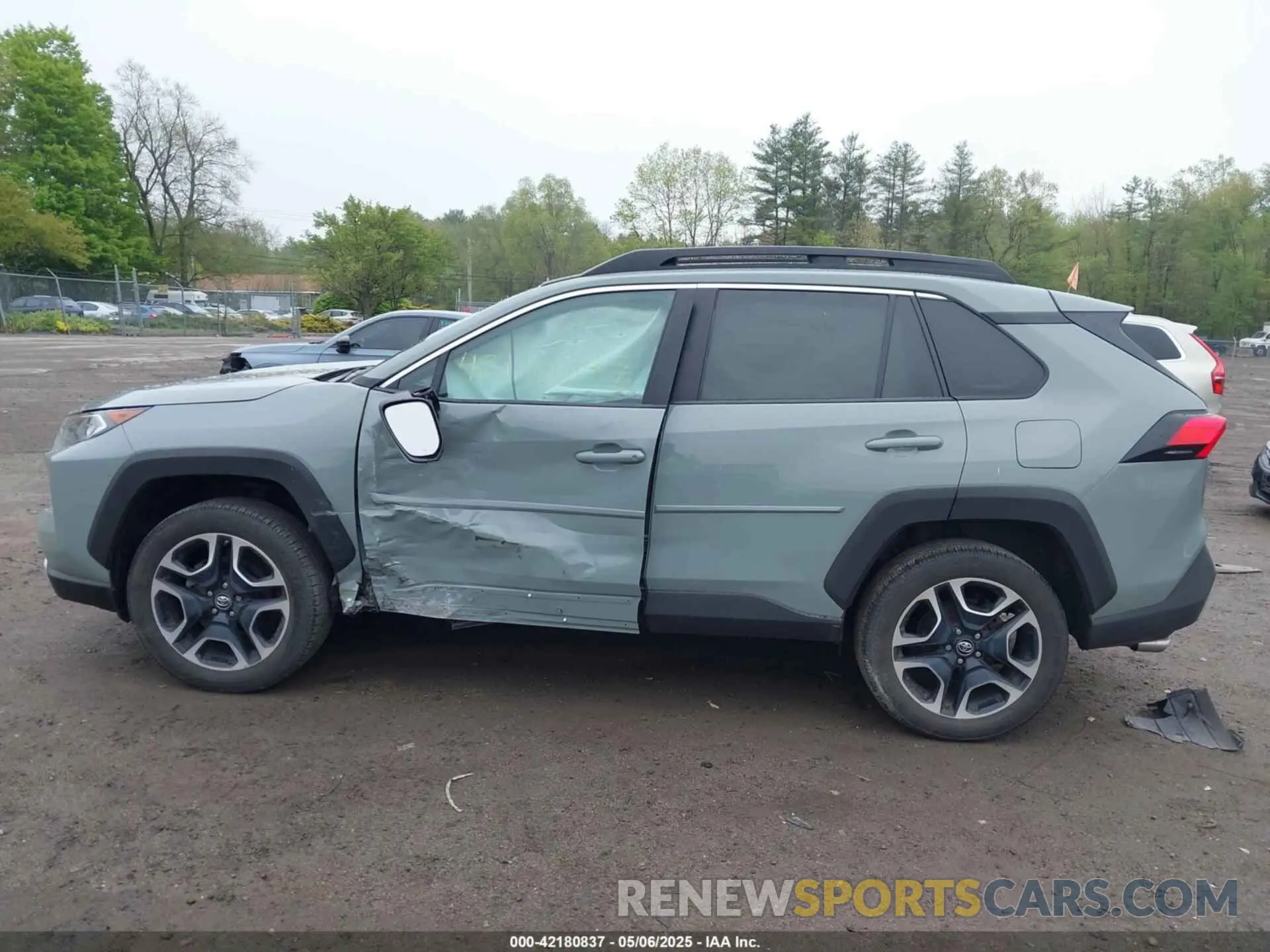 14 fotografías del automóvil dañado 2T3J1RFV6KW006442 TOYOTA RAV4 2019
