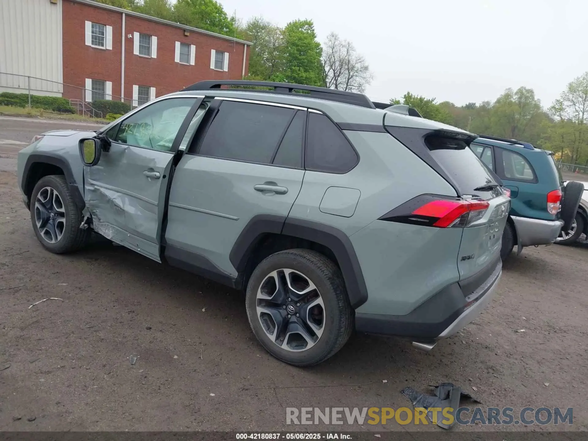3 fotografías del automóvil dañado 2T3J1RFV6KW006442 TOYOTA RAV4 2019