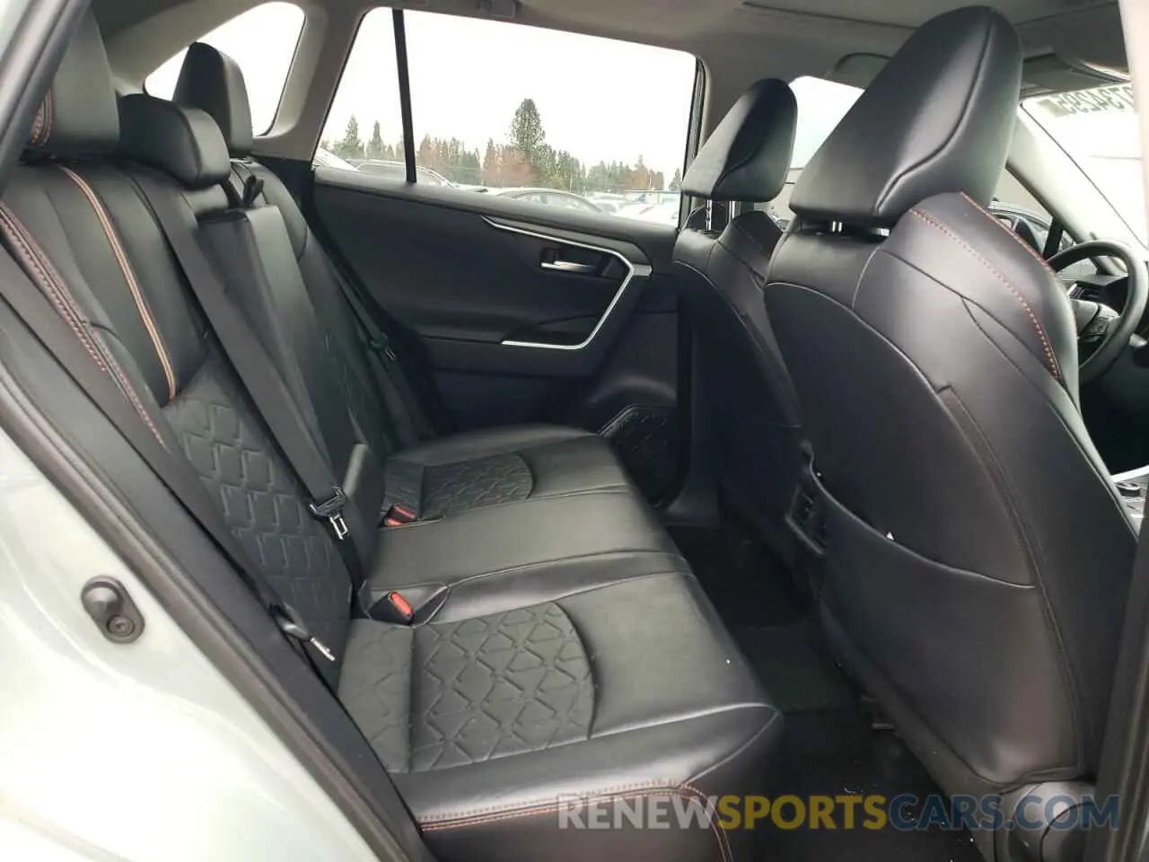 10 fotografías del automóvil dañado 2T3J1RFV6KW012662 TOYOTA RAV4 2019