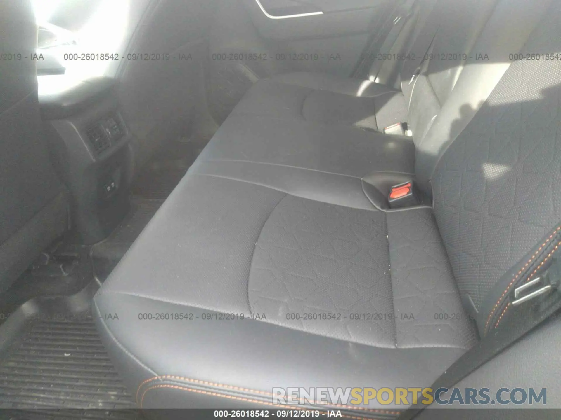 8 fotografías del automóvil dañado 2T3J1RFV7KC024112 TOYOTA RAV4 2019