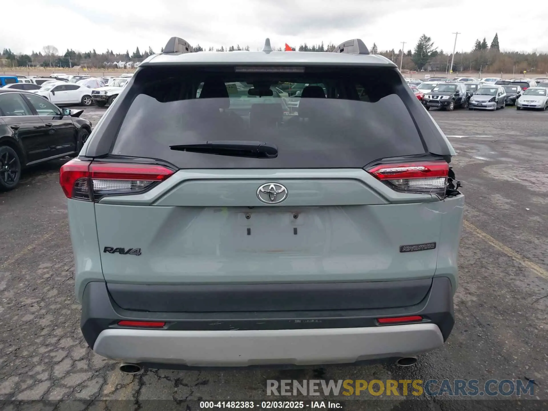 16 fotografías del automóvil dañado 2T3J1RFV8KC002037 TOYOTA RAV4 2019