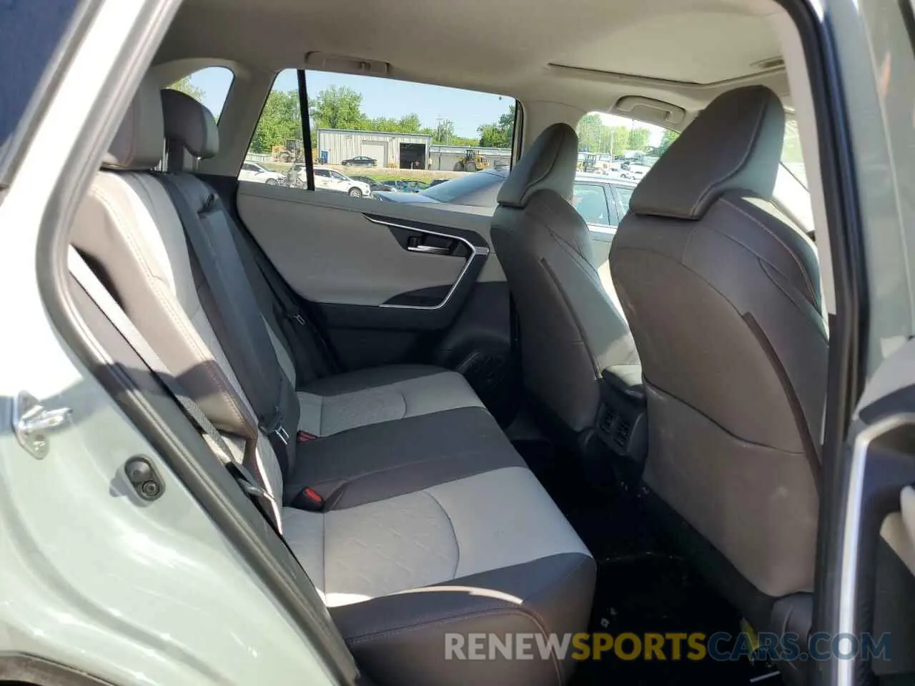 10 fotografías del automóvil dañado 2T3J1RFV8KW003929 TOYOTA RAV4 2019