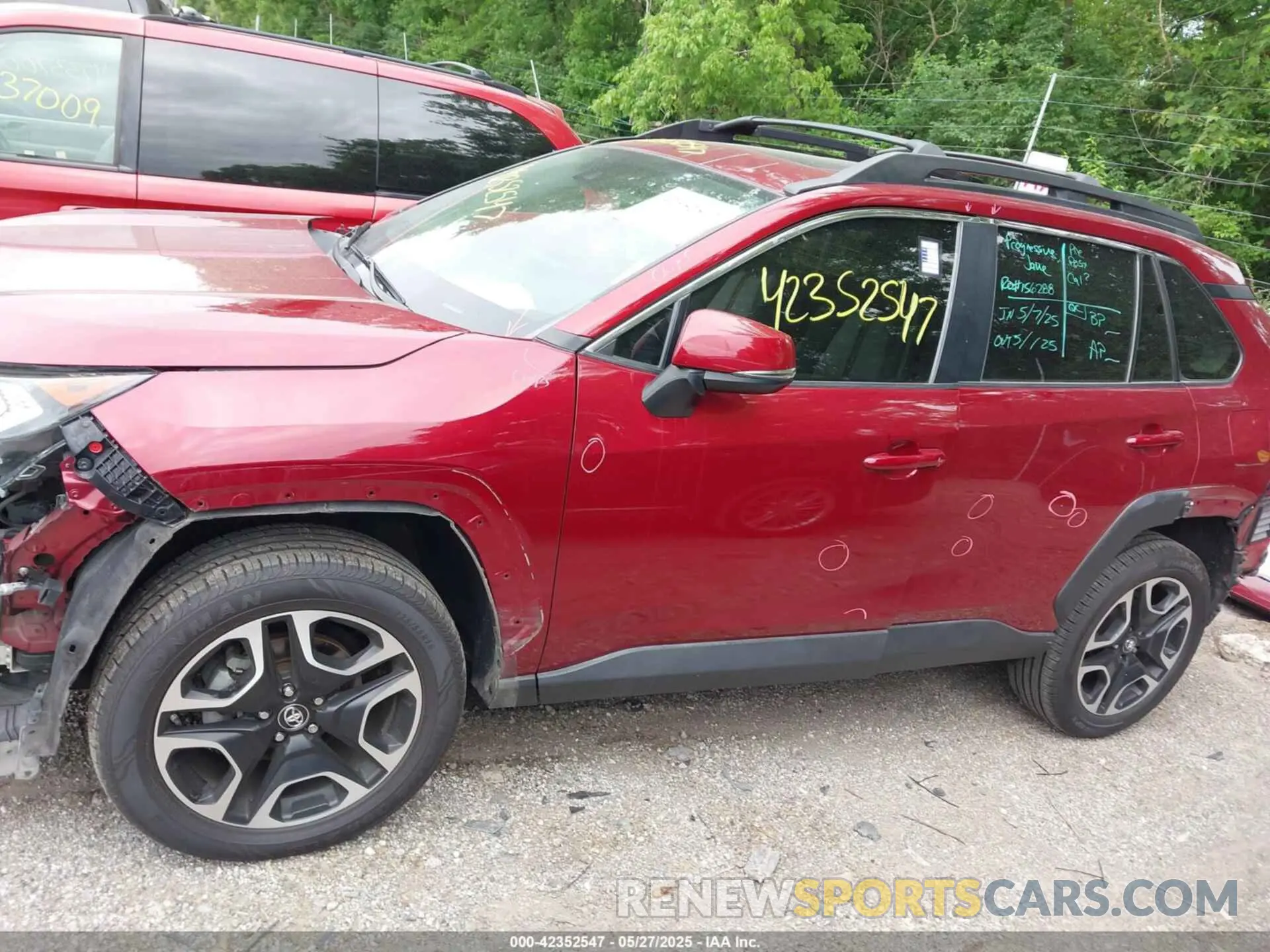 14 fotografías del automóvil dañado 2T3J1RFV8KW011383 TOYOTA RAV4 2019