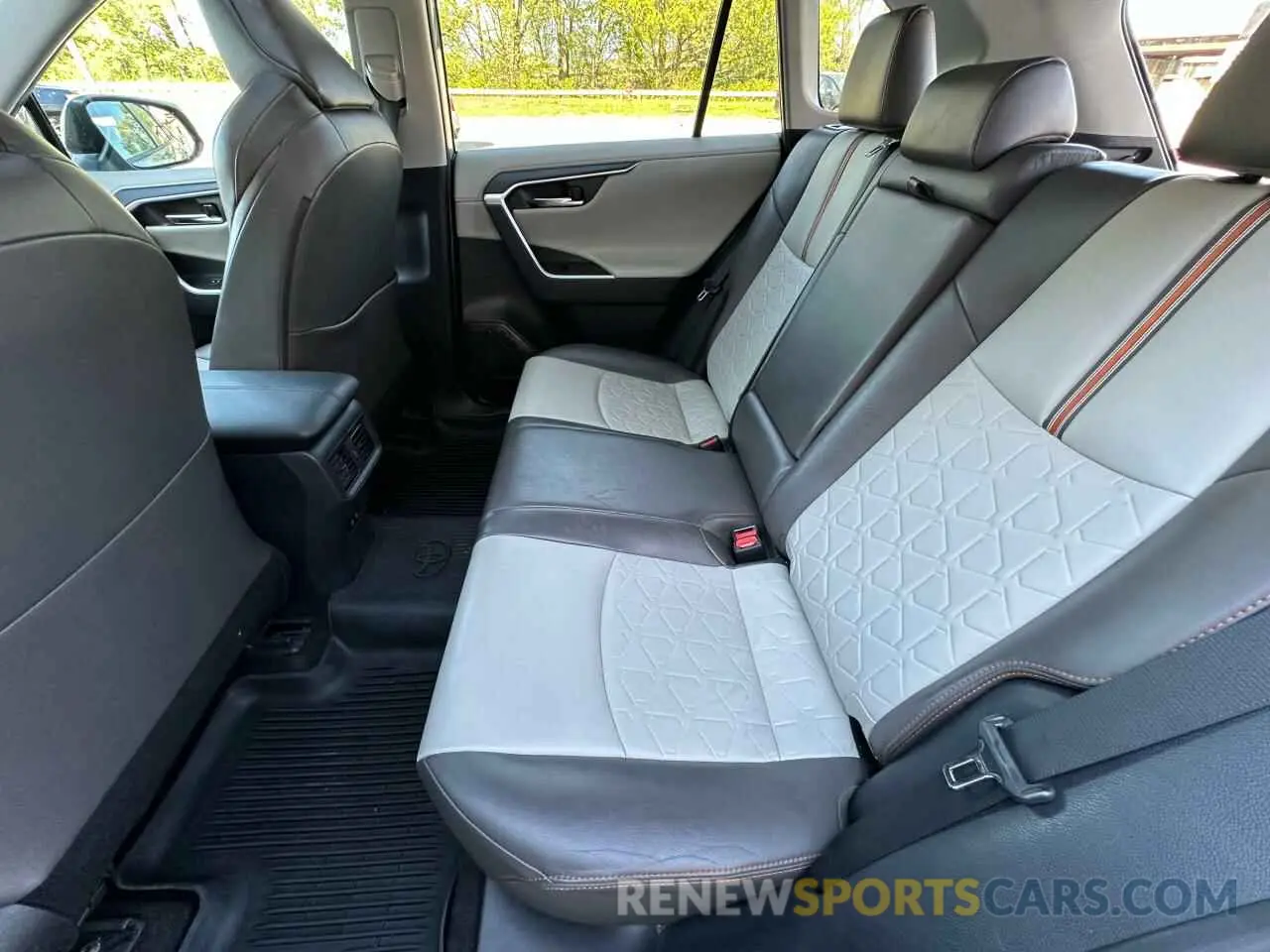 14 fotografías del automóvil dañado 2T3J1RFV8KW041189 TOYOTA RAV4 2019