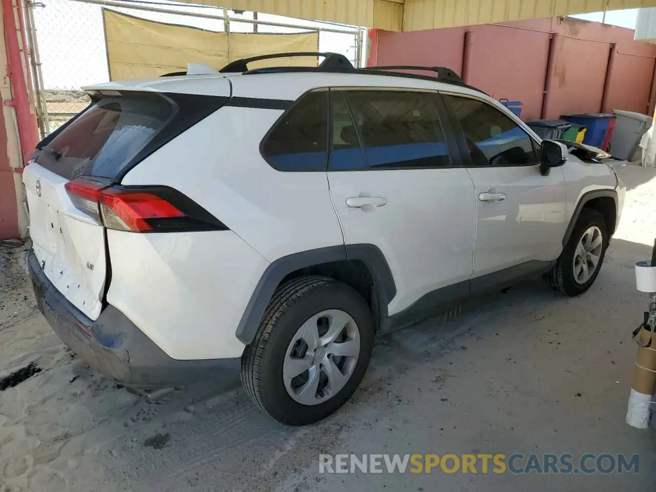 3 fotografías del automóvil dañado 2T3K1RFV0KW011589 TOYOTA RAV4 2019