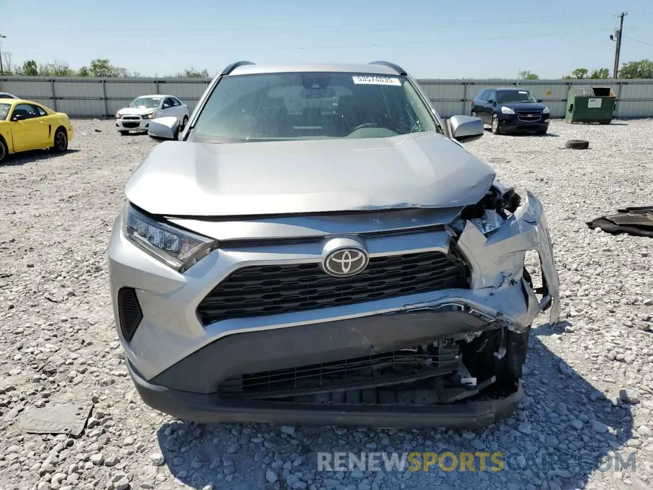 5 fotografías del automóvil dañado 2T3K1RFV6KW024640 TOYOTA RAV4 2019