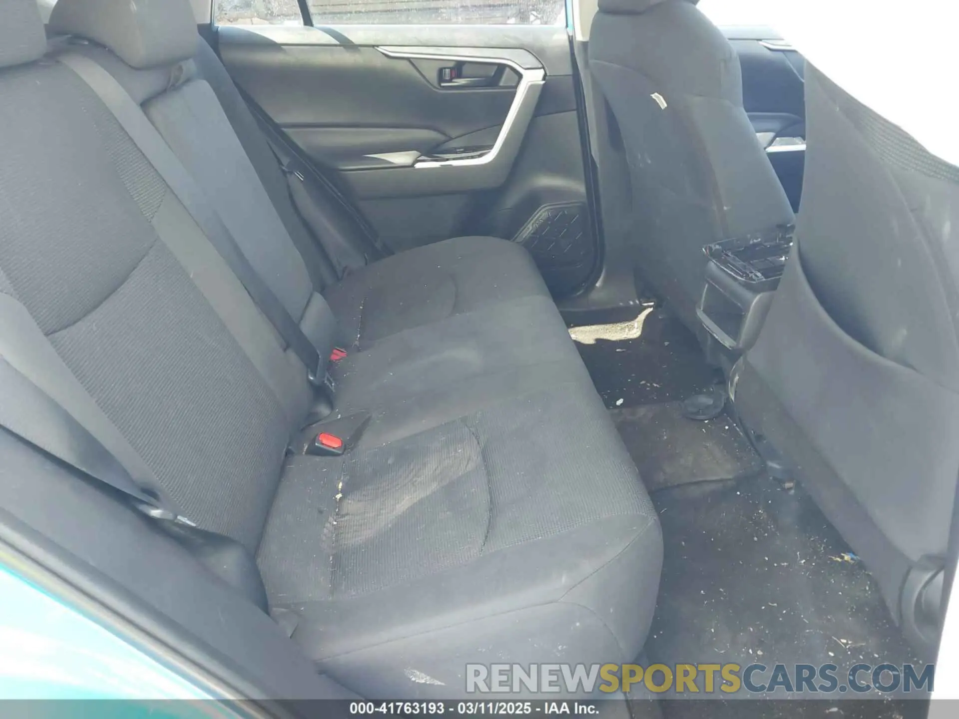 8 fotografías del automóvil dañado 2T3K1RFV6KW026338 TOYOTA RAV4 2019