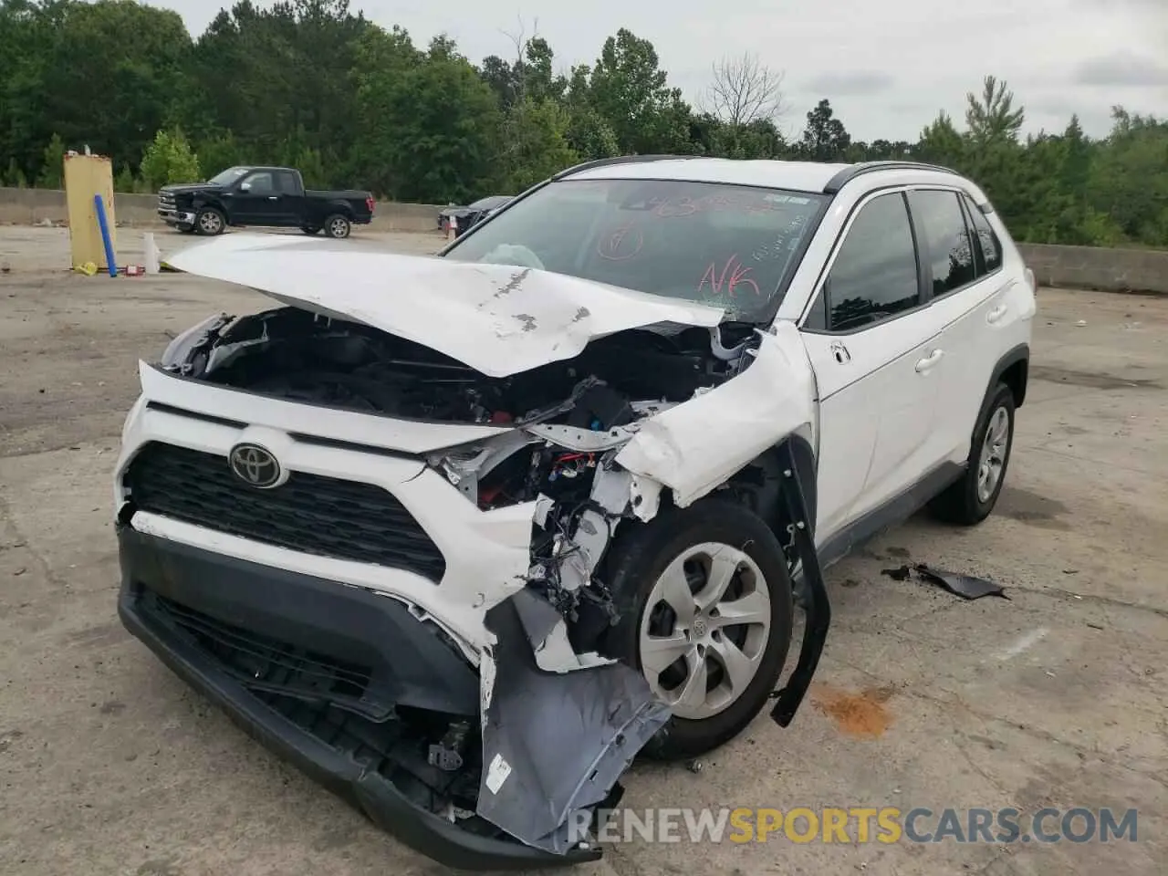 2 fotografías del automóvil dañado 2T3K1RFV8KW048681 TOYOTA RAV4 2019