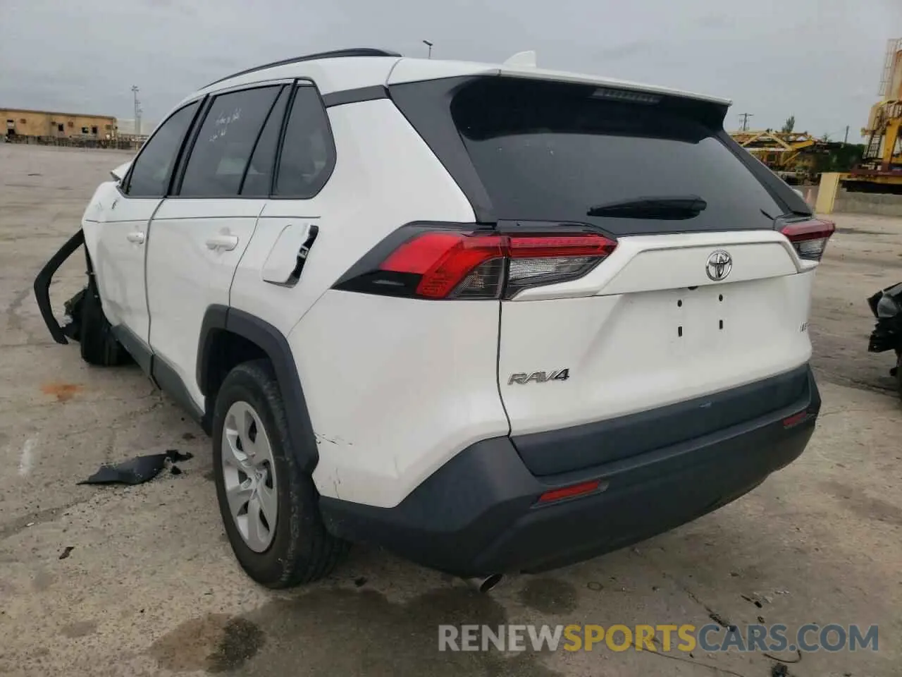 3 fotografías del automóvil dañado 2T3K1RFV8KW048681 TOYOTA RAV4 2019