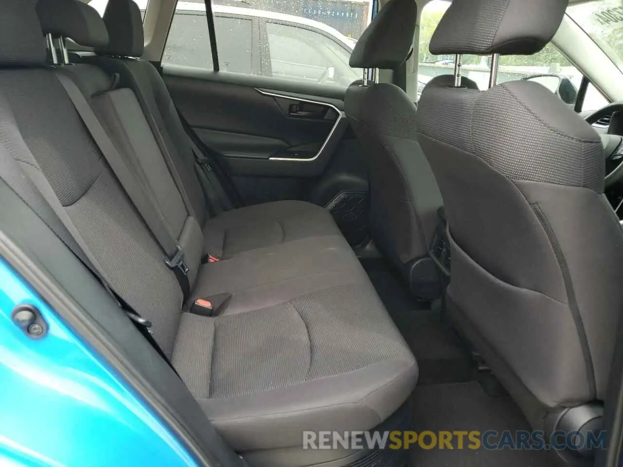 11 fotografías del automóvil dañado 2T3LWRFV2KW014998 TOYOTA RAV4 2019