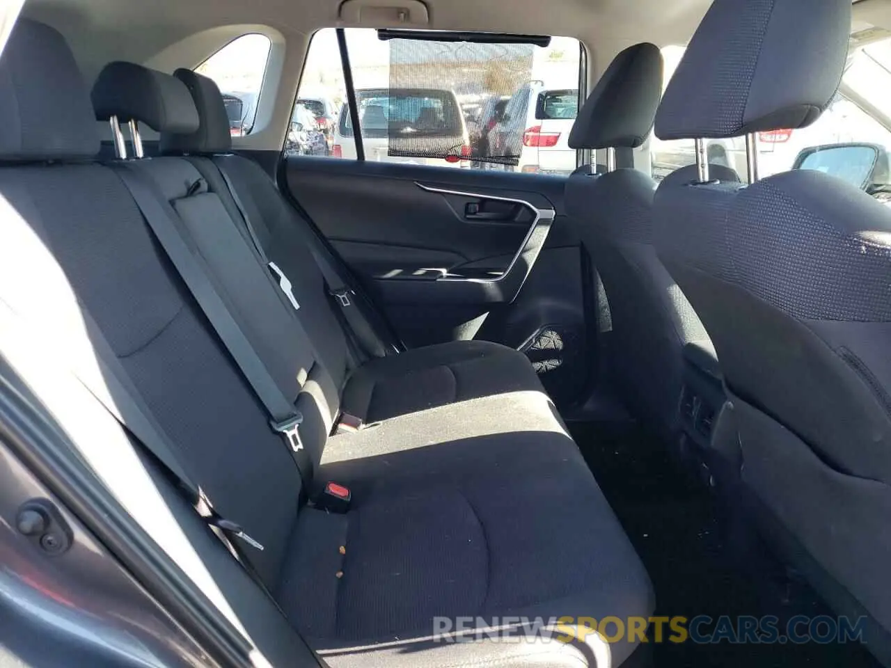 6 fotografías del automóvil dañado 2T3LWRFV4KW018518 TOYOTA RAV4 2019