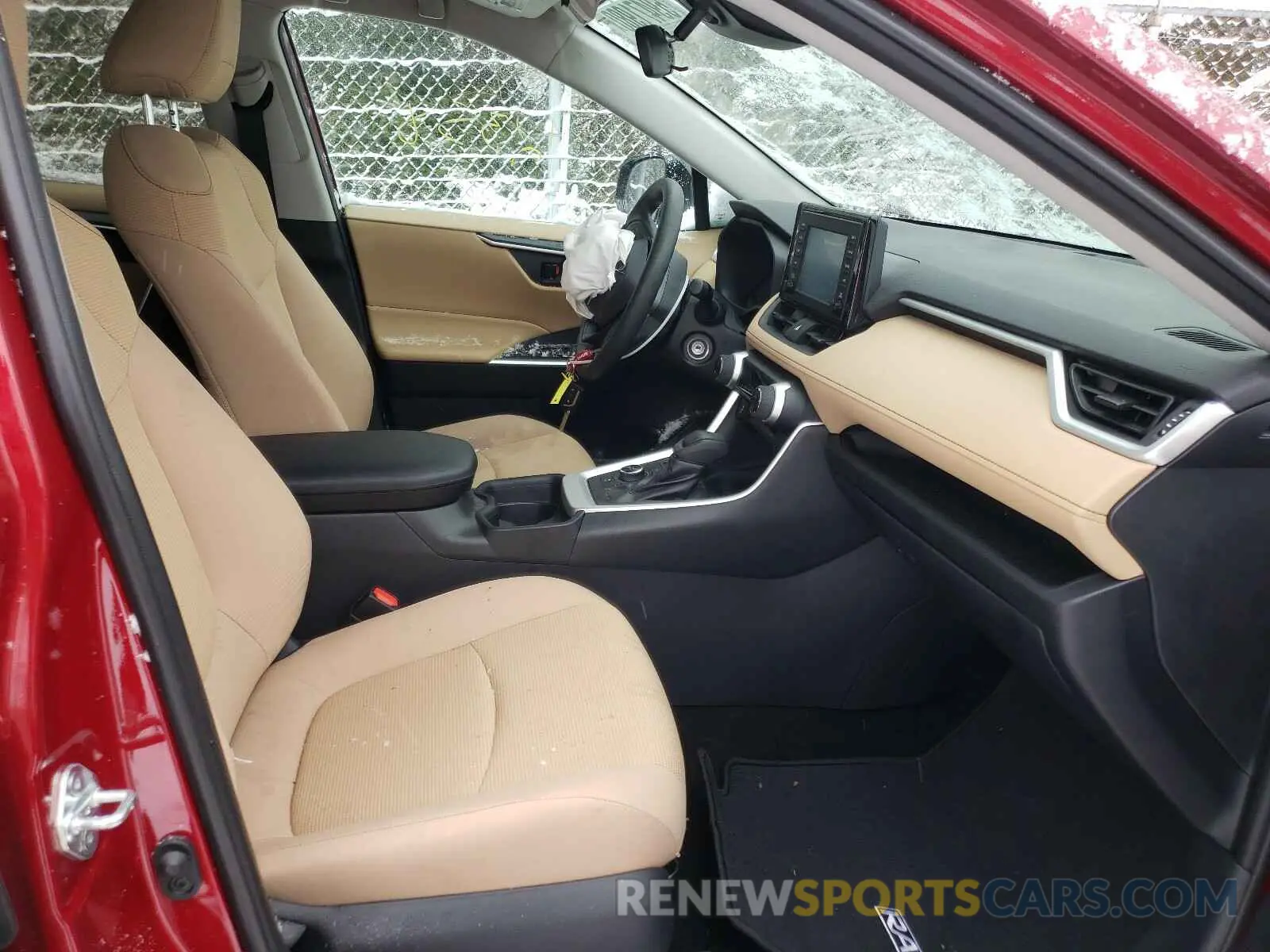 5 fotografías del automóvil dañado 2T3LWRFV6KW019024 TOYOTA RAV4 2019