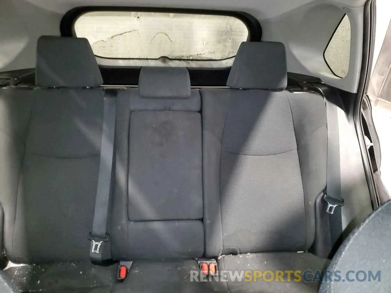 10 fotografías del automóvil dañado 2T3LWRFV7KW036060 TOYOTA RAV4 2019