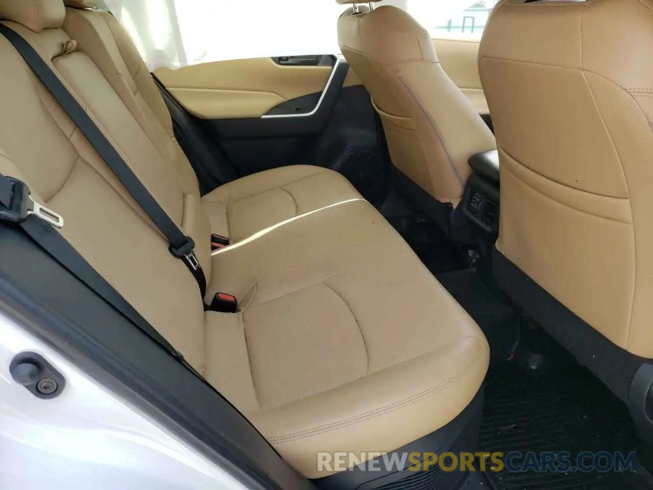 6 fotografías del automóvil dañado 2T3LWRFVXKW015719 TOYOTA RAV4 2019