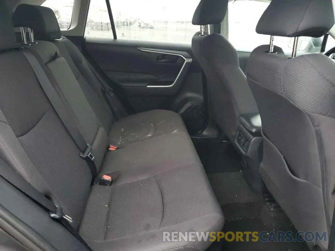 11 fotografías del automóvil dañado 2T3MWRFV0KW012364 TOYOTA RAV4 2019