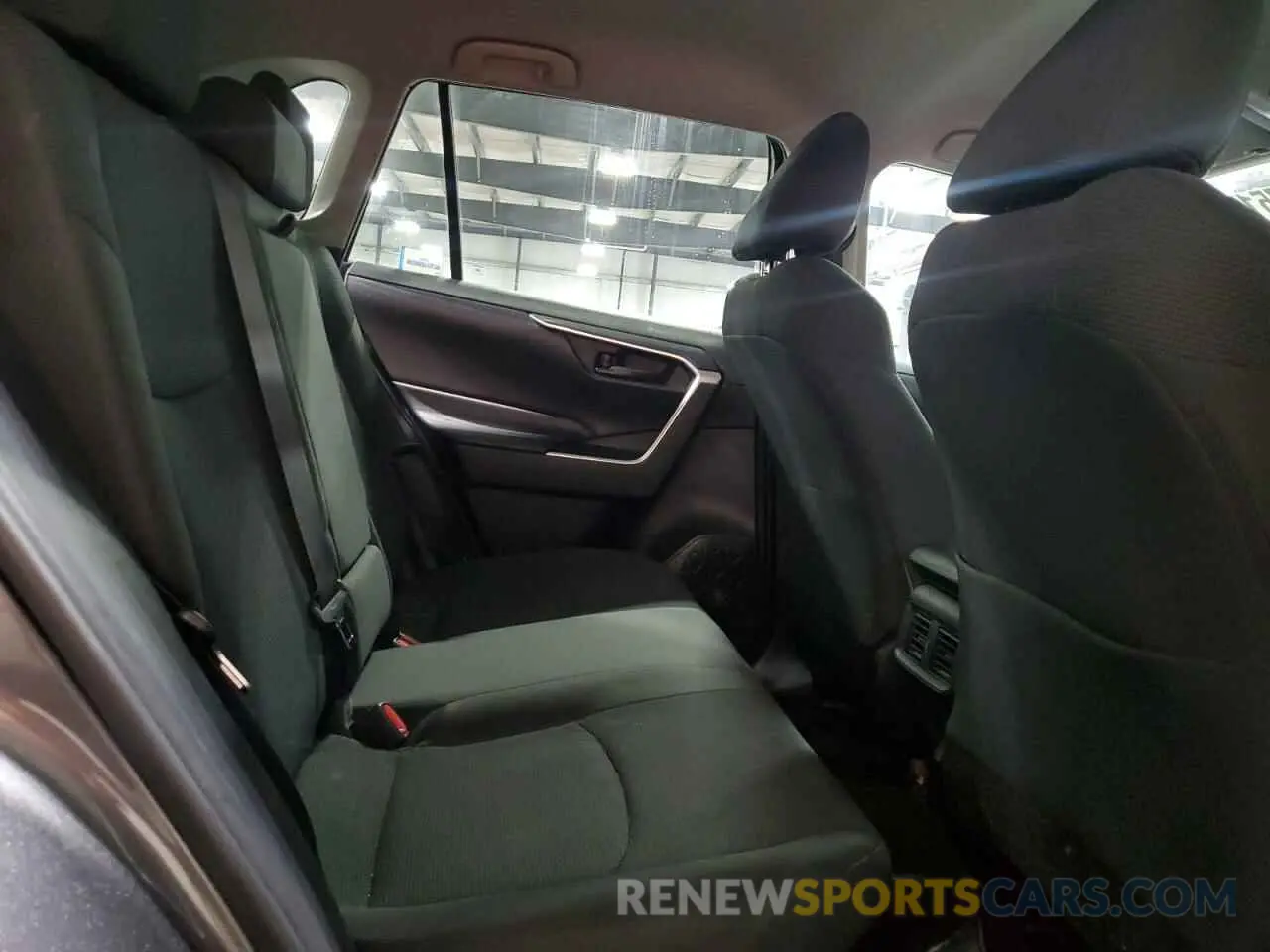11 fotografías del automóvil dañado 2T3MWRFV2KW005240 TOYOTA RAV4 2019