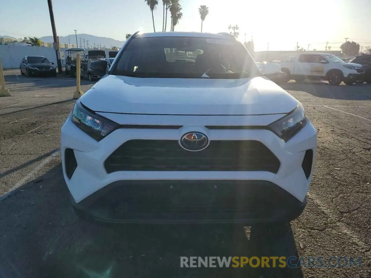 5 fotografías del automóvil dañado 2T3MWRFV3KW034214 TOYOTA RAV4 2019
