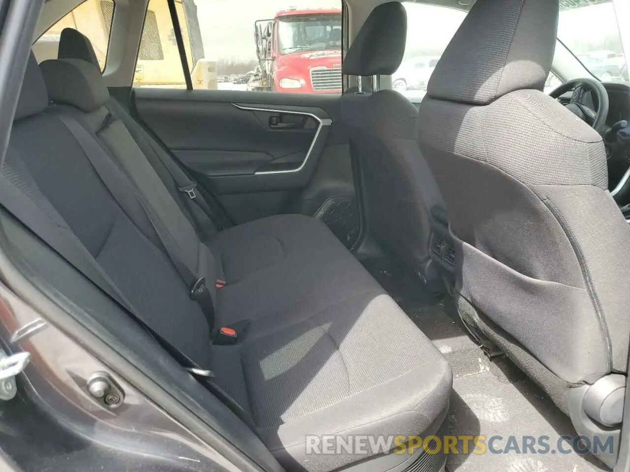 12 fotografías del automóvil dañado 2T3MWRFV6KW033672 TOYOTA RAV4 2019