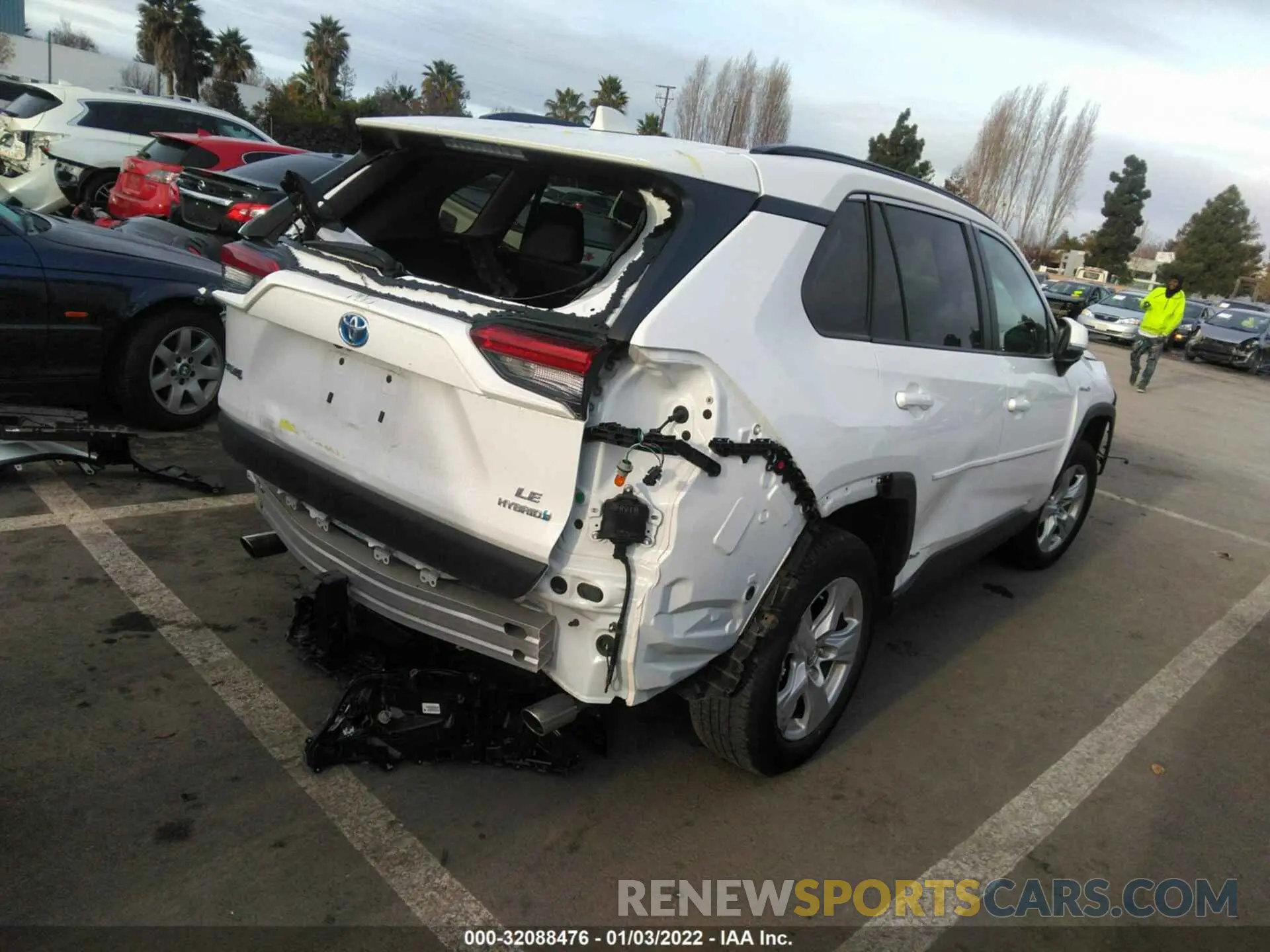 4 fotografías del automóvil dañado 2T3MWRFV9KW025209 TOYOTA RAV4 2019