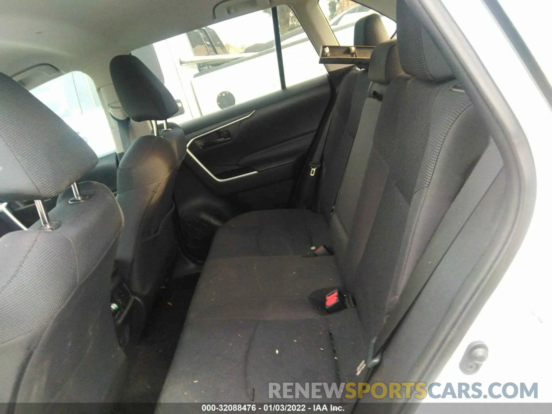 8 fotografías del automóvil dañado 2T3MWRFV9KW025209 TOYOTA RAV4 2019