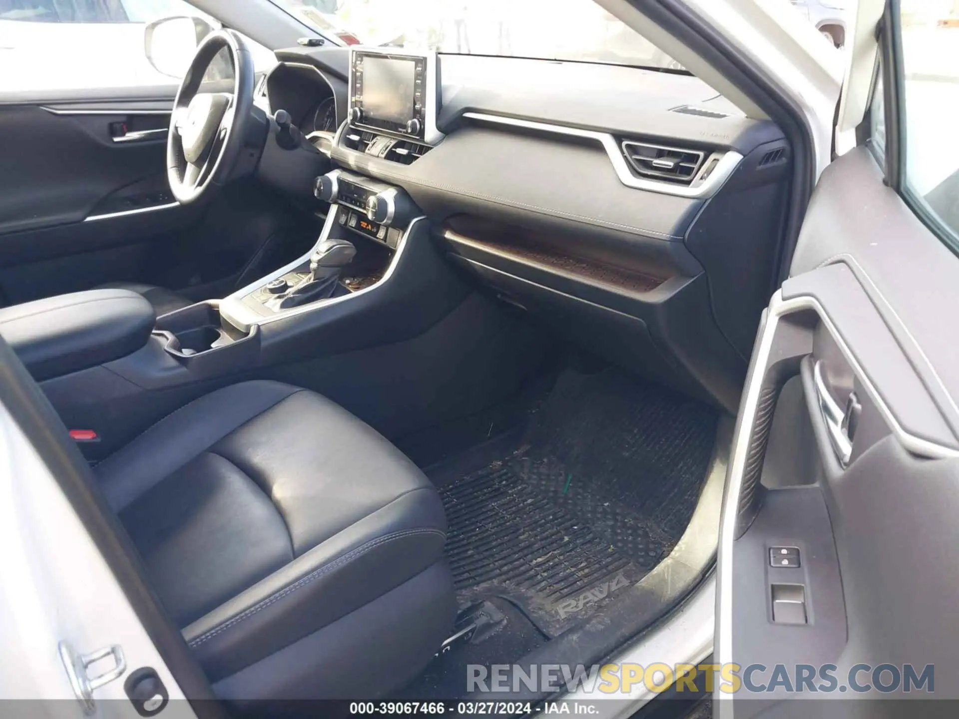 5 fotografías del automóvil dañado 2T3N1RFV3KW009218 TOYOTA RAV4 2019