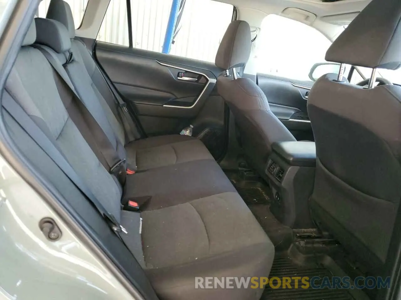 11 fotografías del automóvil dañado 2T3P1RFV1KC003833 TOYOTA RAV4 2019