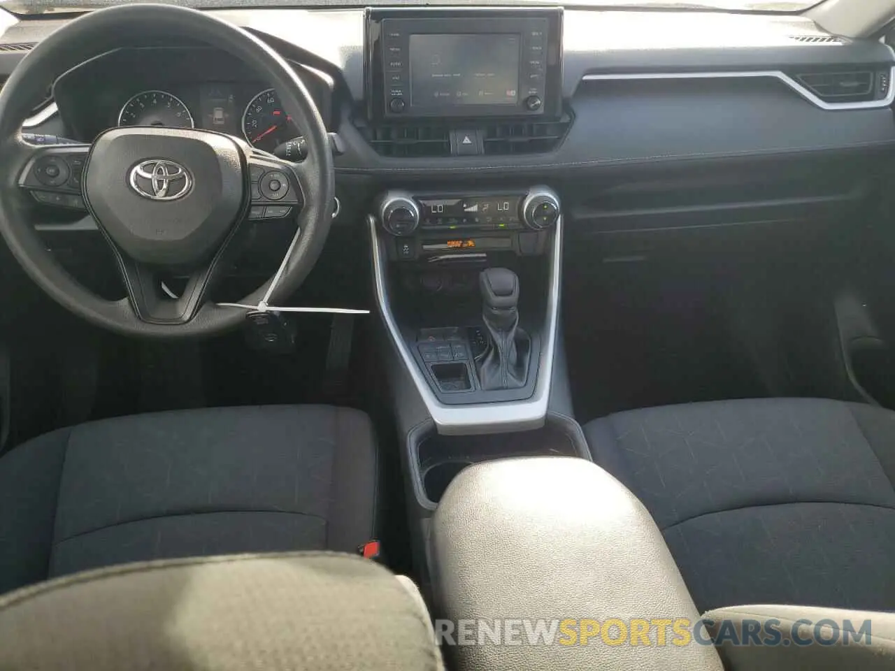 8 fotografías del automóvil dañado 2T3P1RFV1KW027130 TOYOTA RAV4 2019