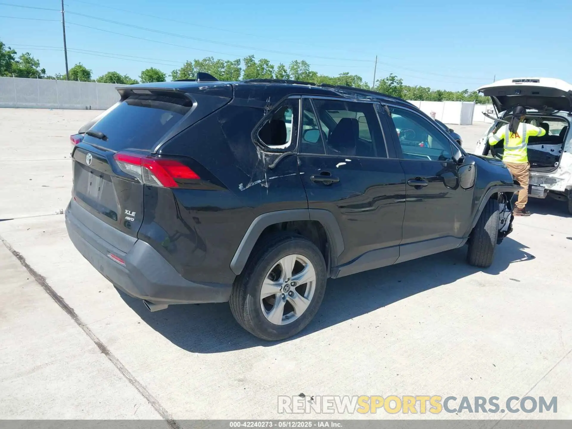 4 fotografías del automóvil dañado 2T3P1RFV1KW061777 TOYOTA RAV4 2019