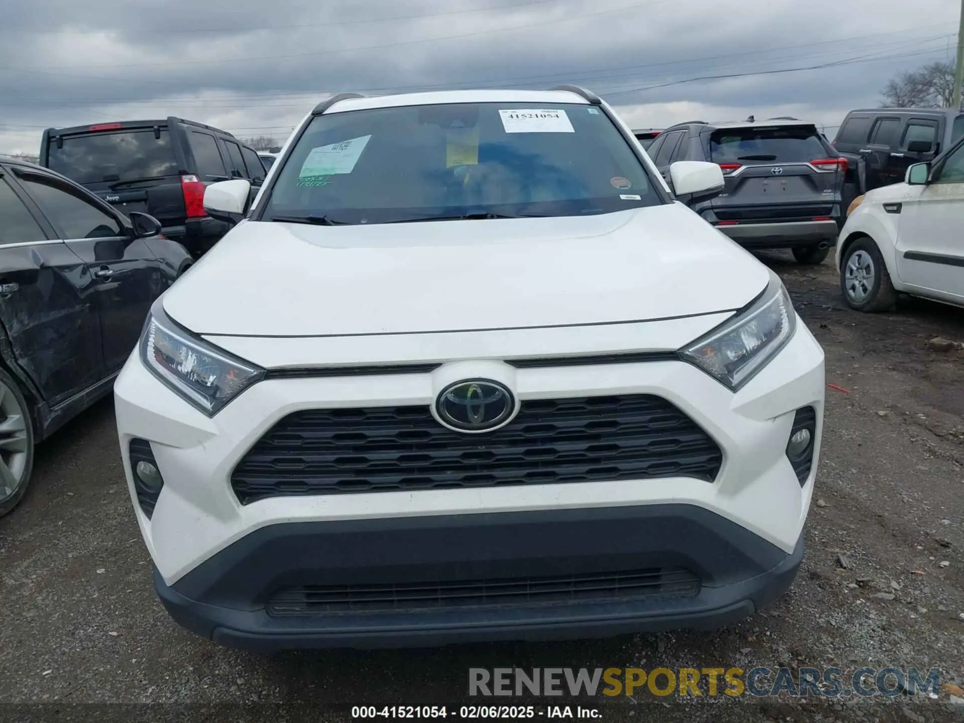 12 fotografías del automóvil dañado 2T3P1RFV1KW079440 TOYOTA RAV4 2019