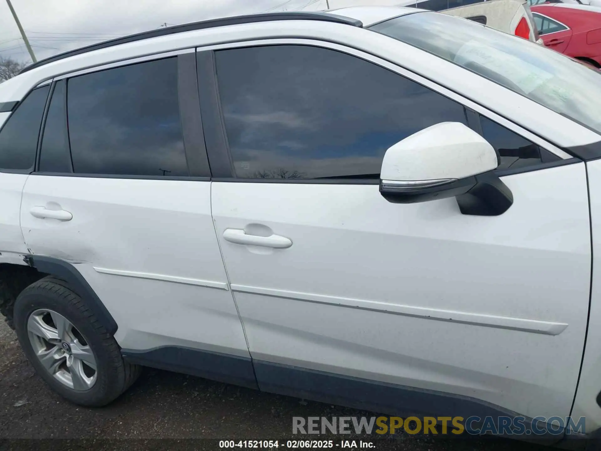 13 fotografías del automóvil dañado 2T3P1RFV1KW079440 TOYOTA RAV4 2019